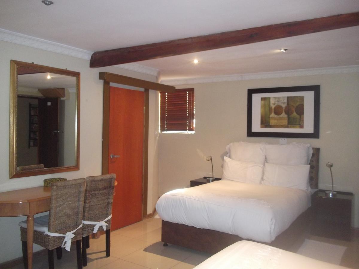 Mbalentle Guesthouse Bishop Lavis 外观 照片