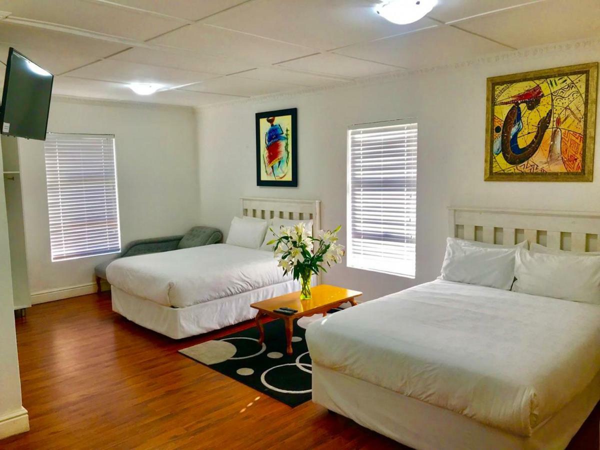 Mbalentle Guesthouse Bishop Lavis 外观 照片