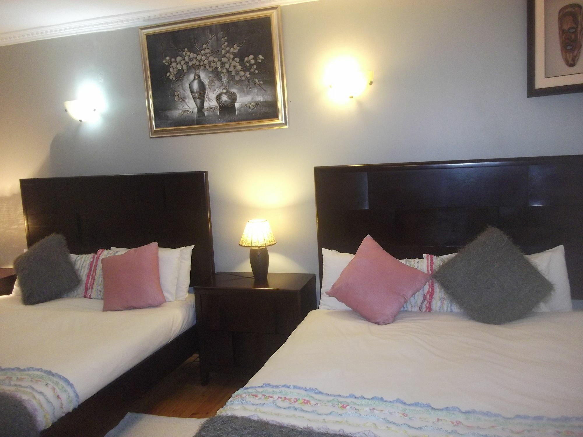 Mbalentle Guesthouse Bishop Lavis 外观 照片
